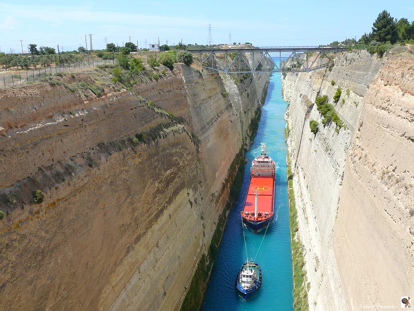 le canal de Corinthe.......