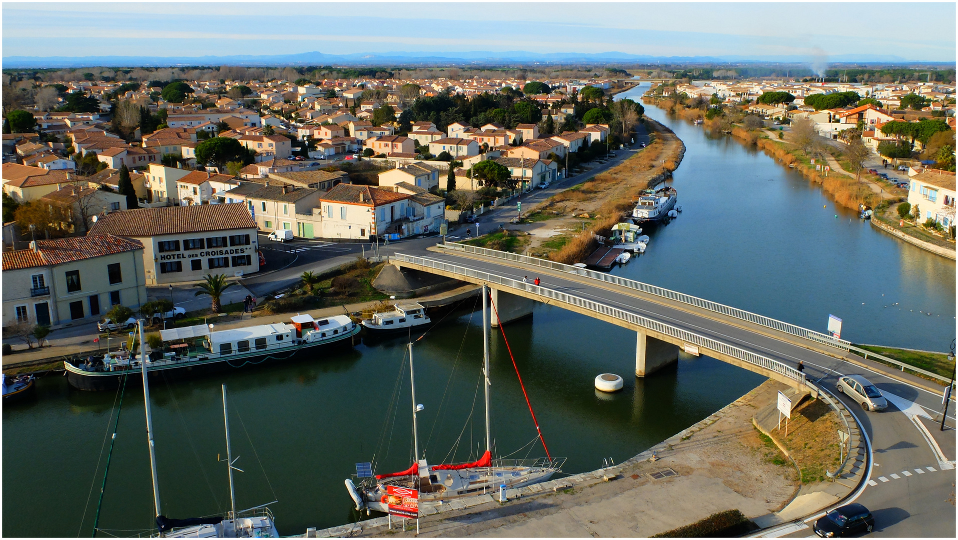 Le canal du Rhône ...