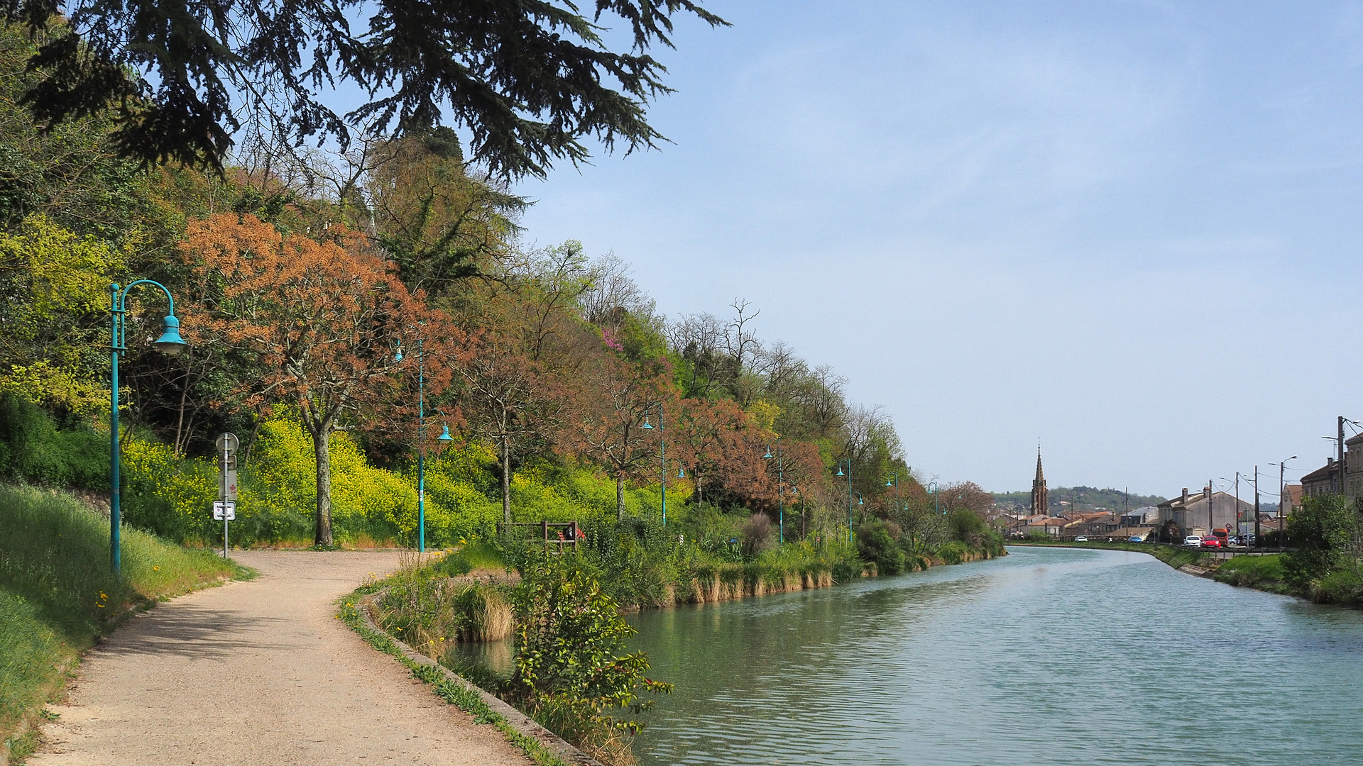 Le canal latéral de la Garonne à Agen