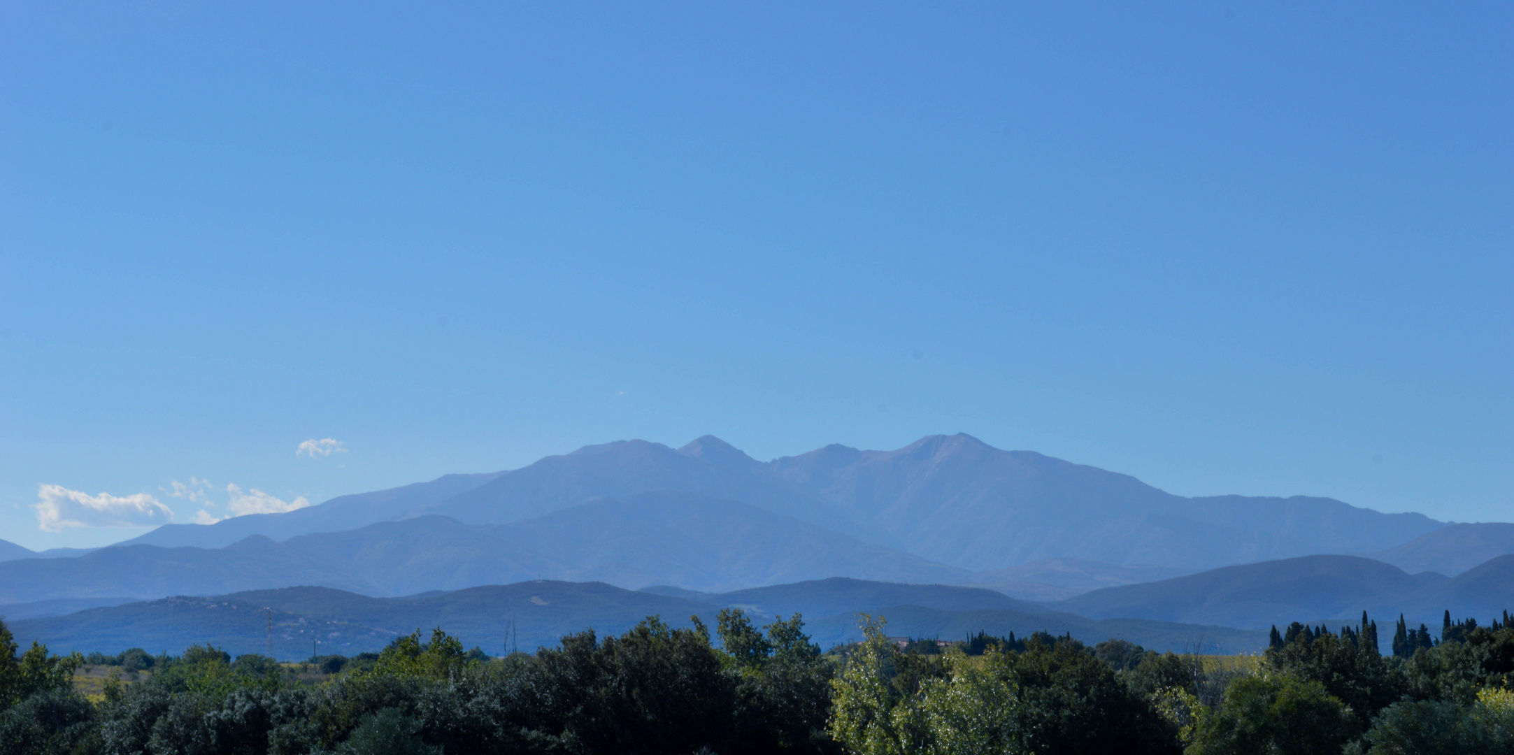 Le canigou, la montagne sacrée des catalans.