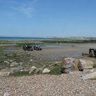 Le Cap Gris Nez - Tracteurs prêts à sortir les bâteaux de pêche, les "Flobarts".