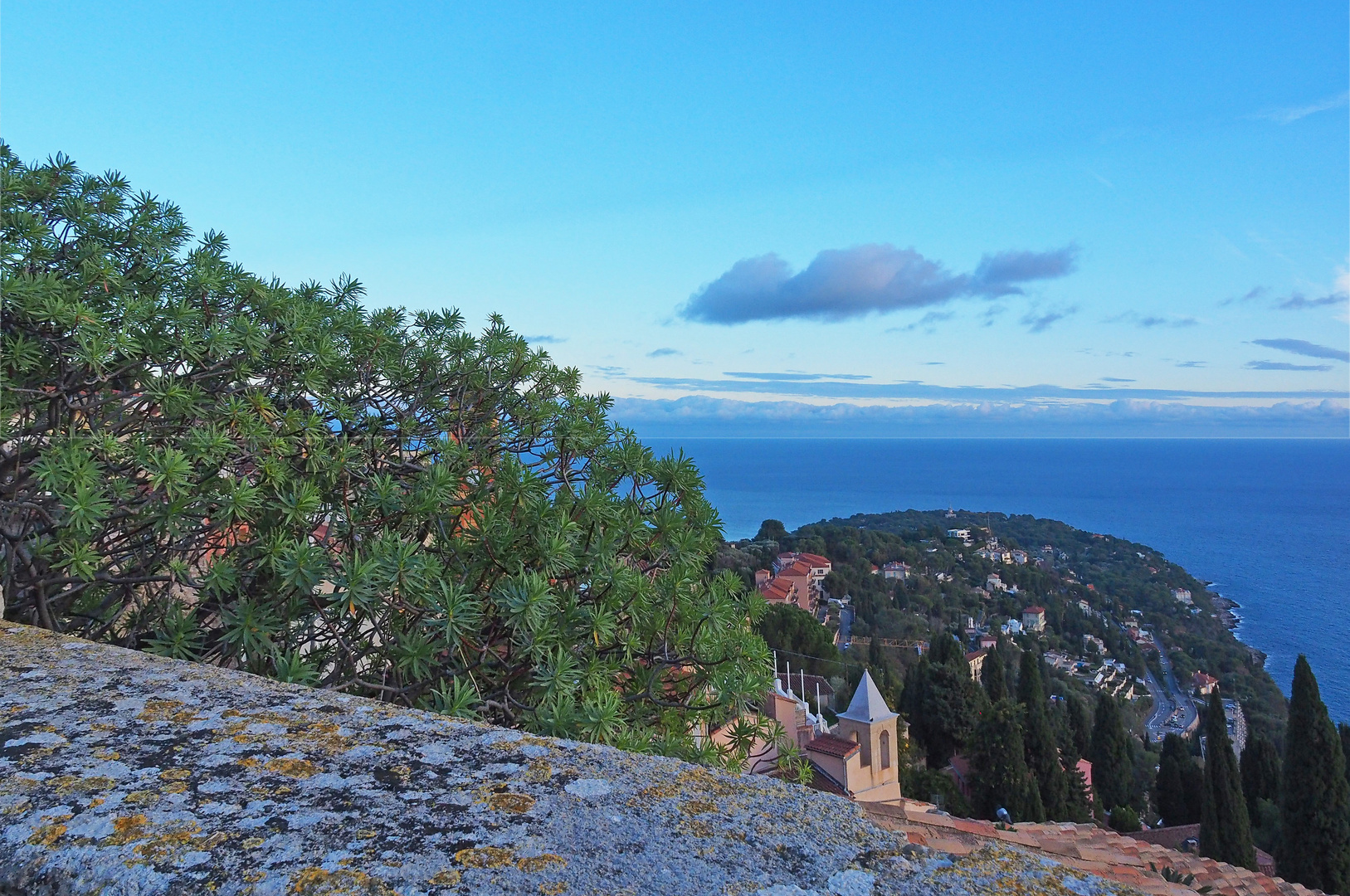 Le Cap Martin vu du Château de Roquebrune