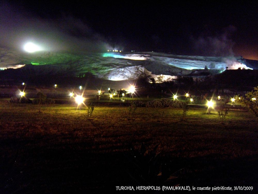 LE CASCATE PIETRIFICATE DI PAMUKKALE (TURCHIA)