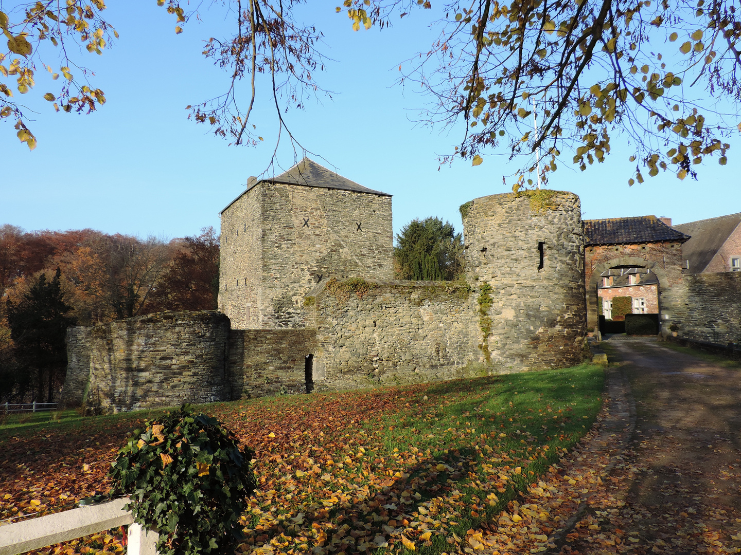 LE Castel du "Châtelet " à Villers la Ville -" Brabant Wallon