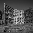 Le chantier abandonné, sur les quais de Nyon.