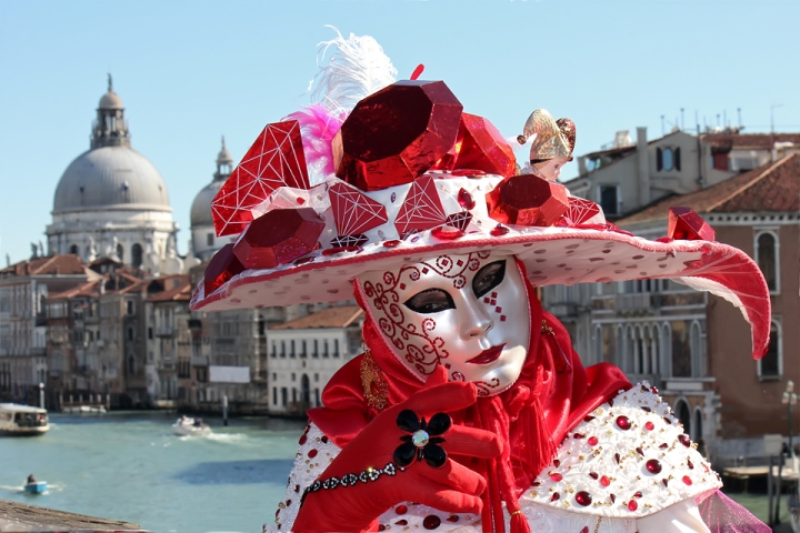 Le chapeau rouge