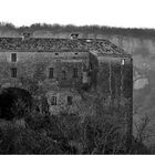 Le chateau de Balazuc vu du chemin royal