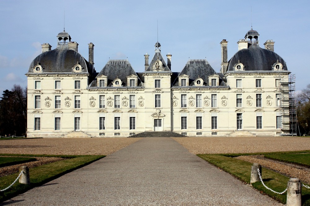 LE CHATEAU DE MOULINSART   ALIAS COUR CHEVERNY ( 41)