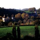 LE CHATEAU ET L EGLISE DE SAINT LAMAIN (JURA)