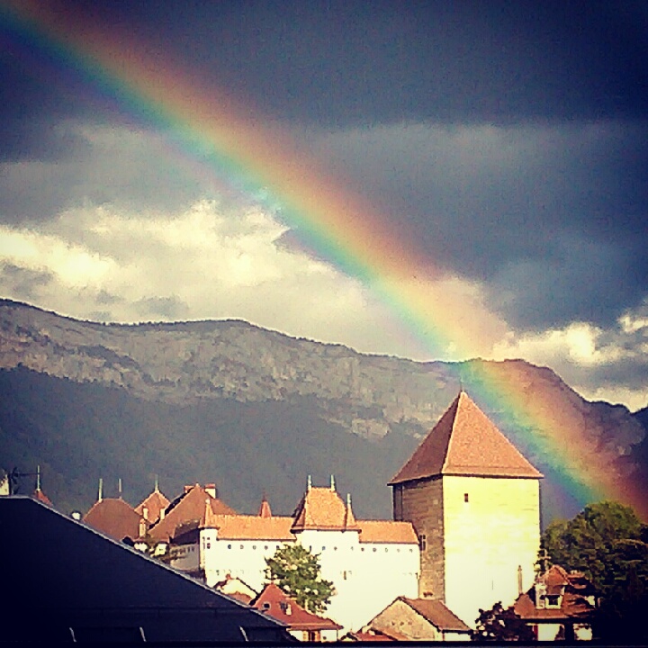 Le chateau et l'arc en ciel.