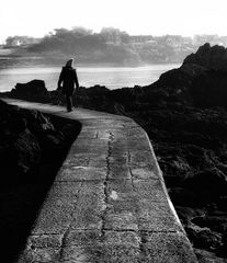 Le chemin (22)...... mène également directement à la mer!