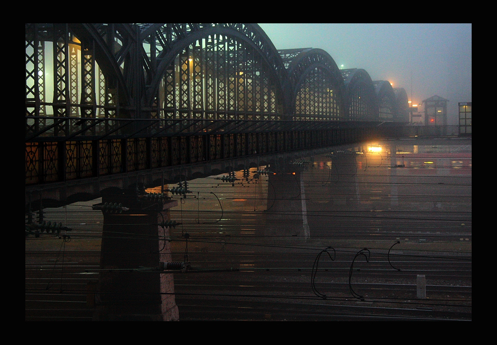 le chemin à la gare