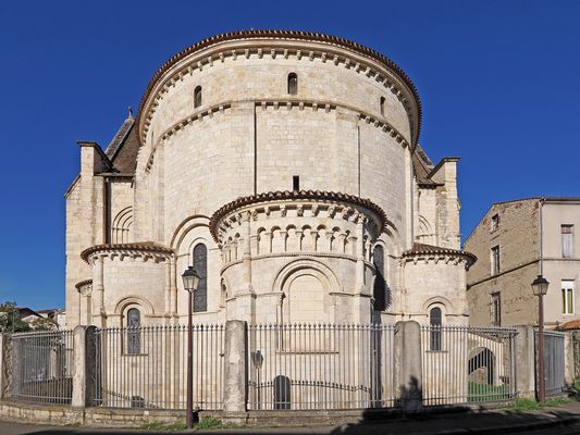 Le chevet roman de la Cathédrale Saint-Caprais (XIIème)