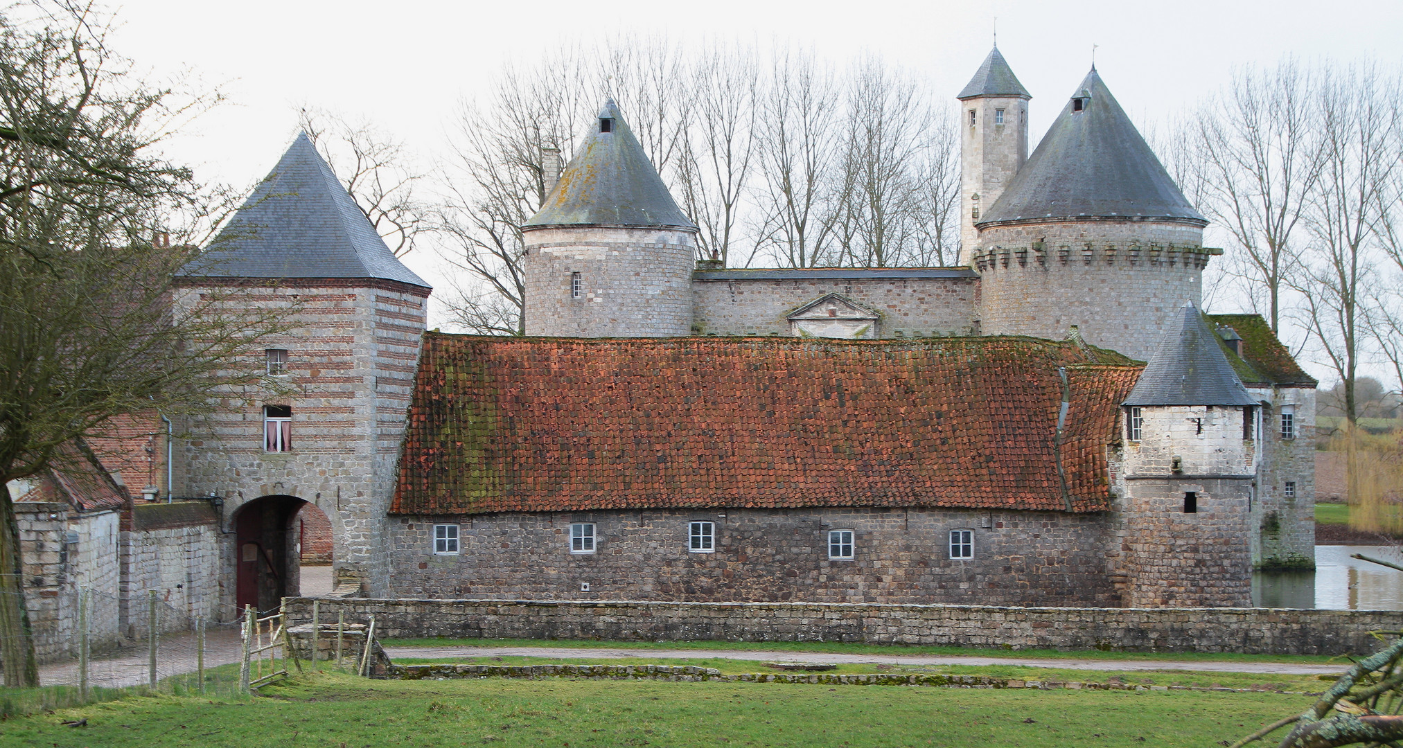 Le châreau d'Olhain dans le pas de calais