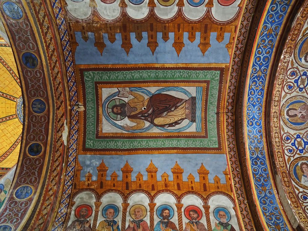 Le Christ en gloire  --  Plafond du chœur de l’Eglise St Nicolas de Civray