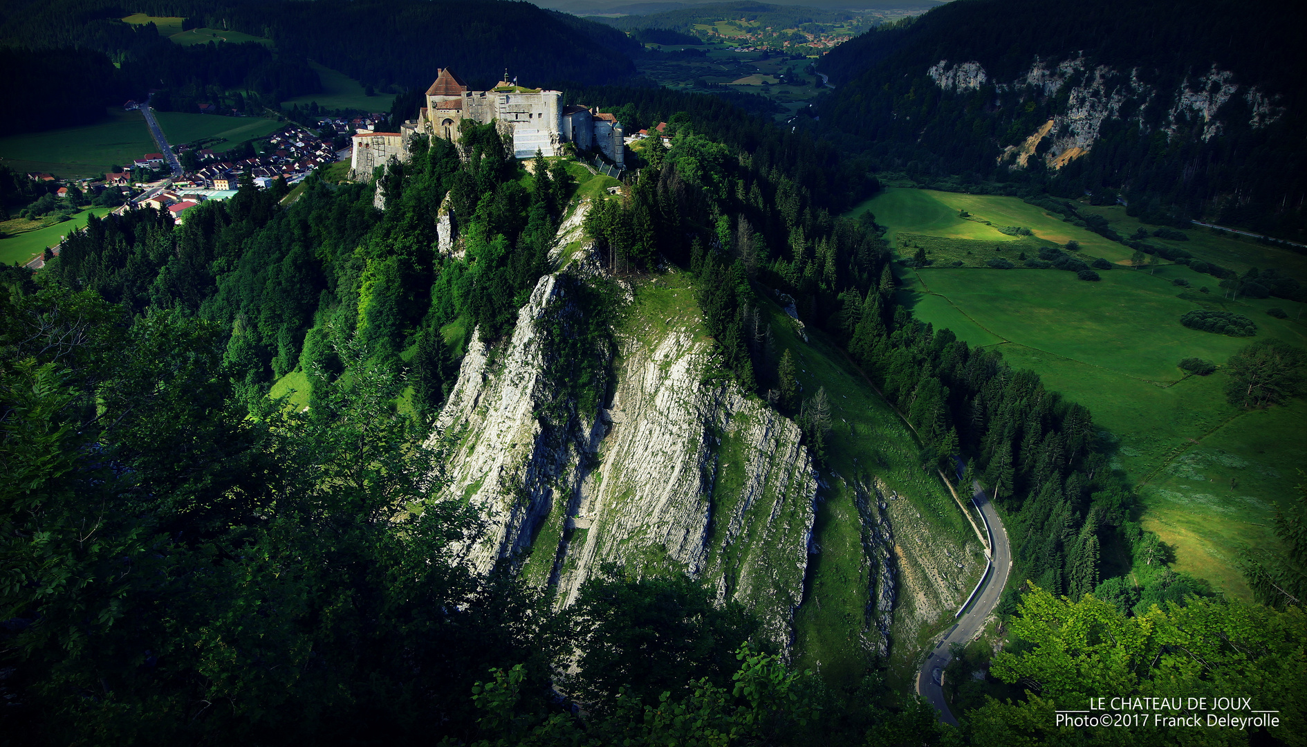 Le Château de Joux (Doubs) / Sur le tournage de Mon GR® préféré • Saison 1