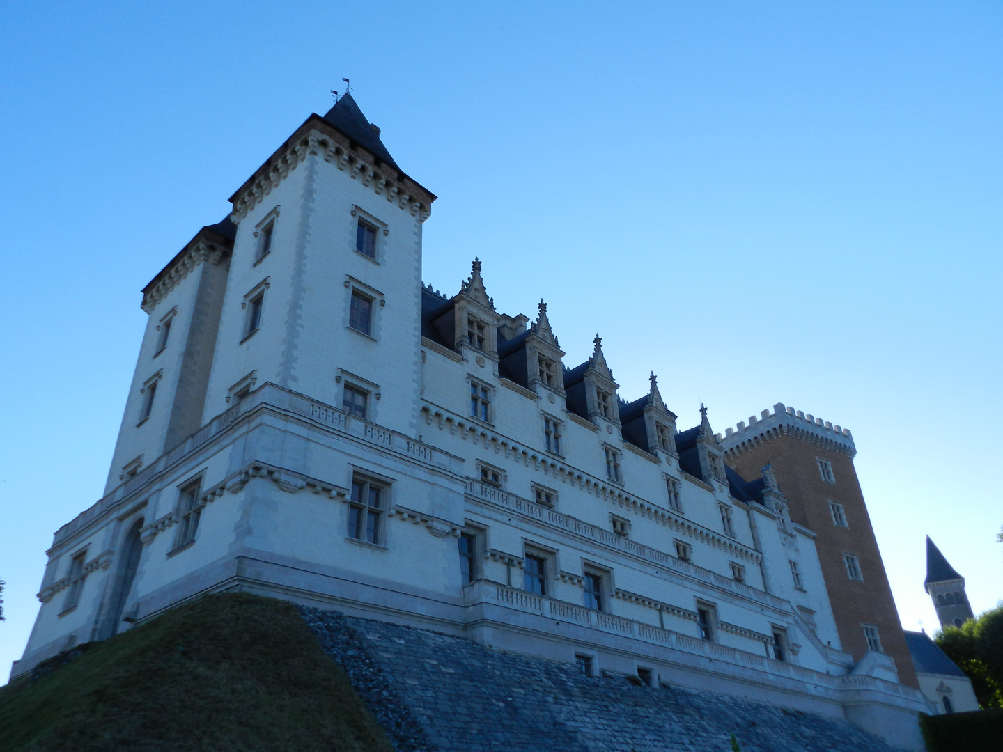 le château de Pau, où naquit Henri IV