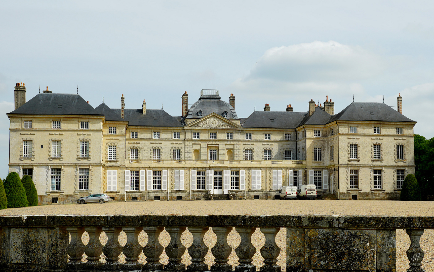 Le château de Sourches