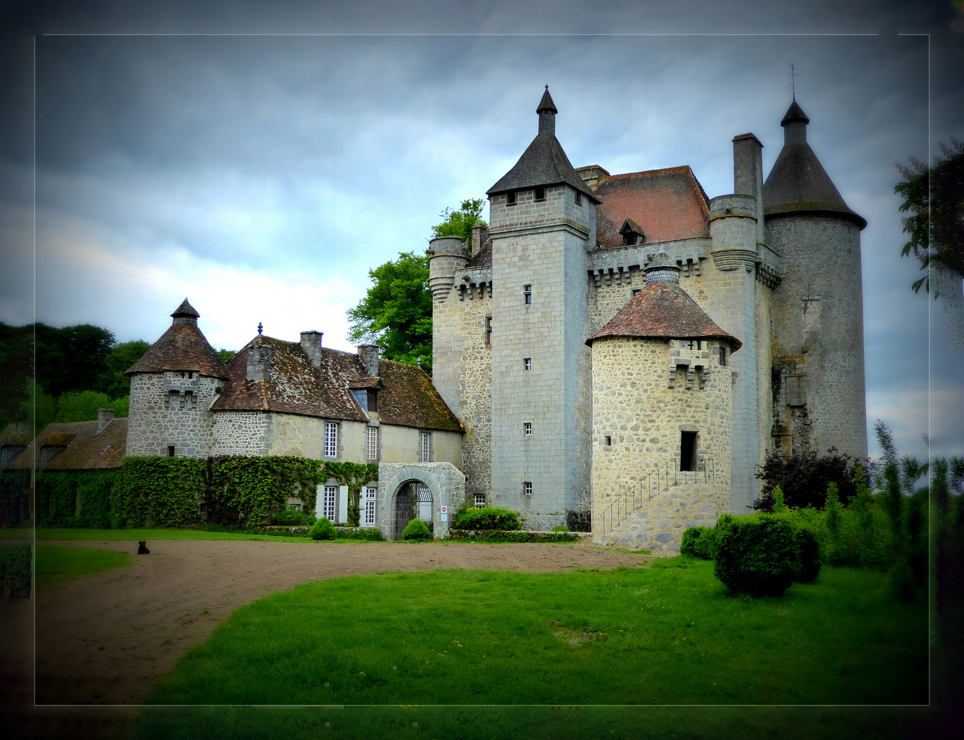 Le château de Villemonteix