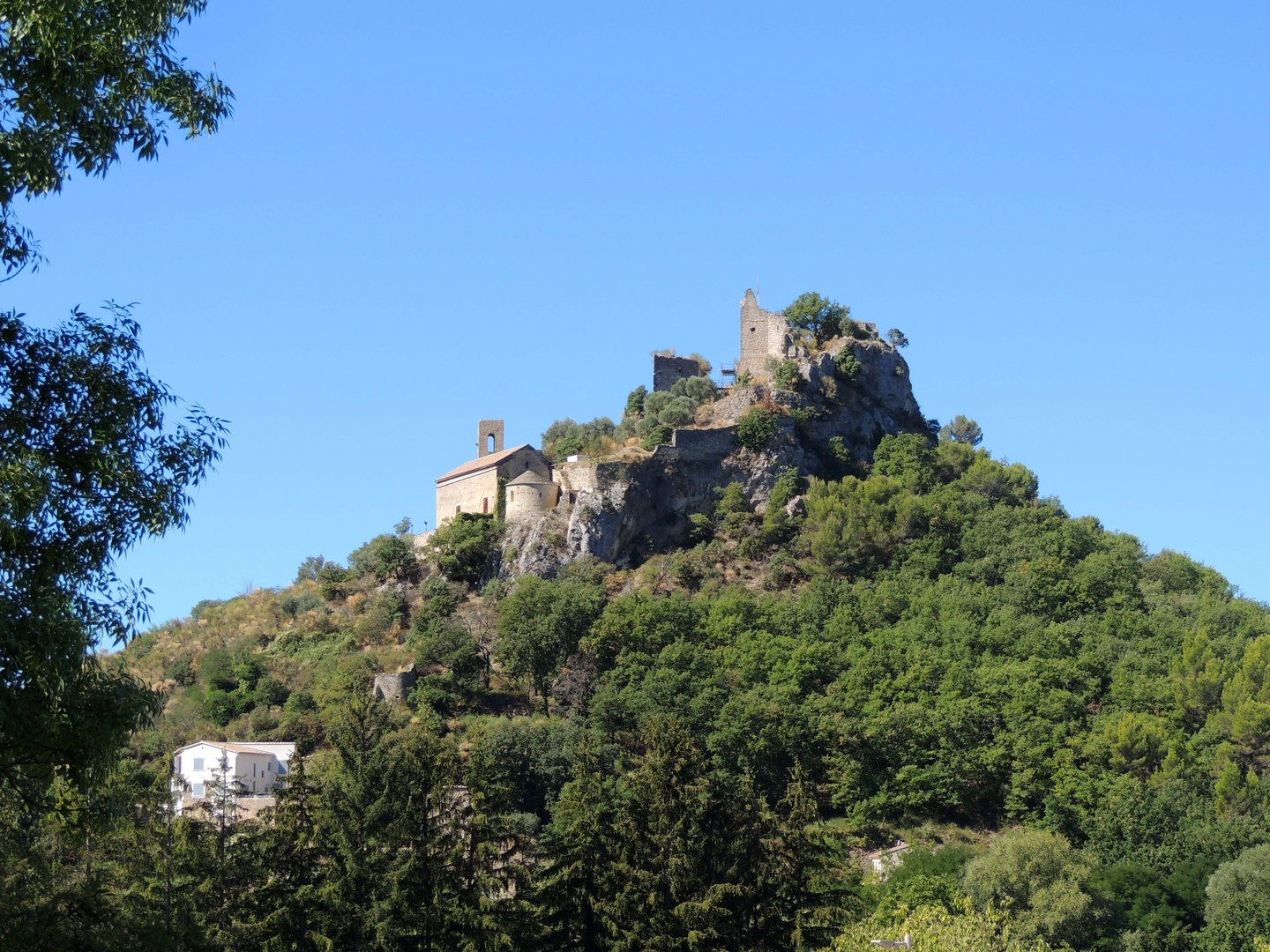 Le château d'Entrechaux 