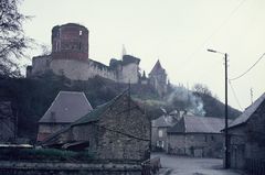 Le château d'Hierges - Die Burgruine in Hierges