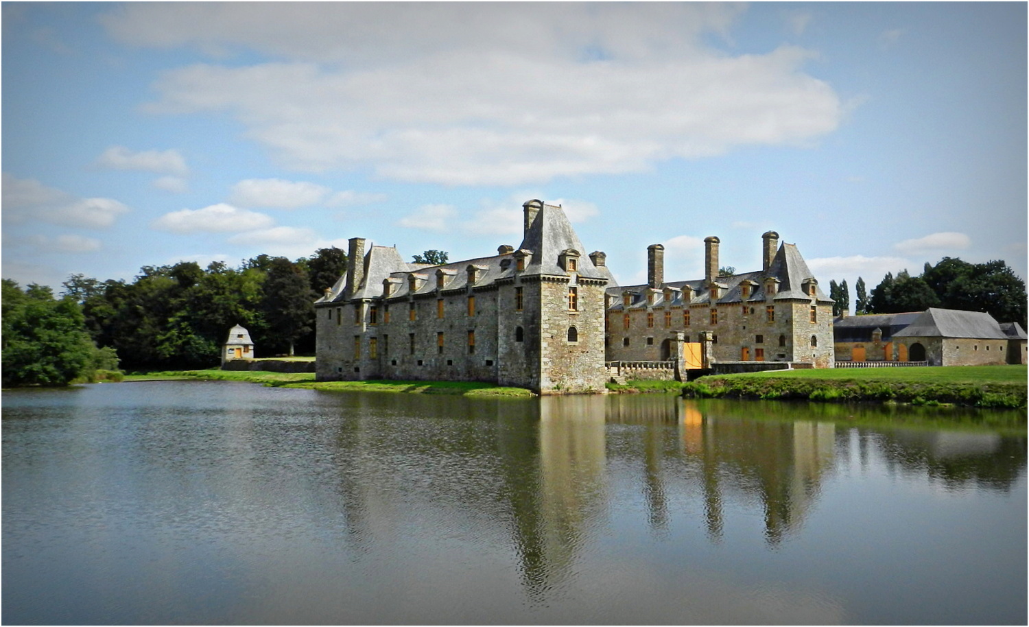 le château  du rocher portail