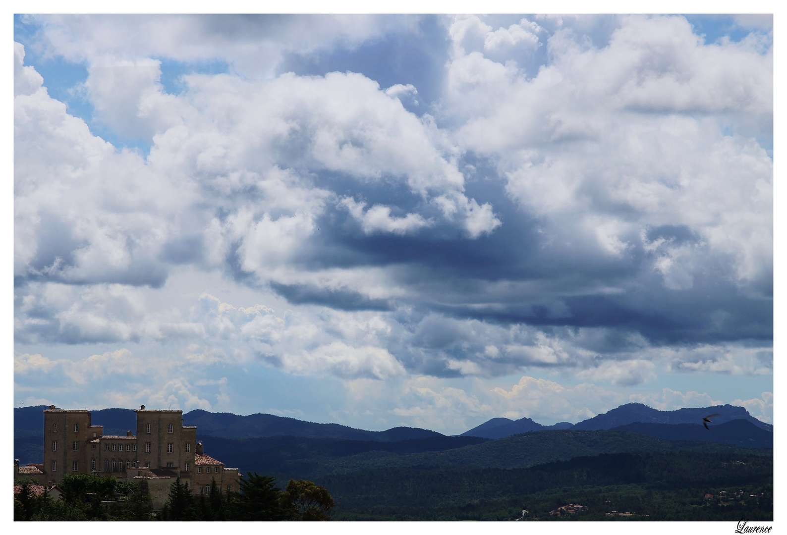 Le ciel menace.