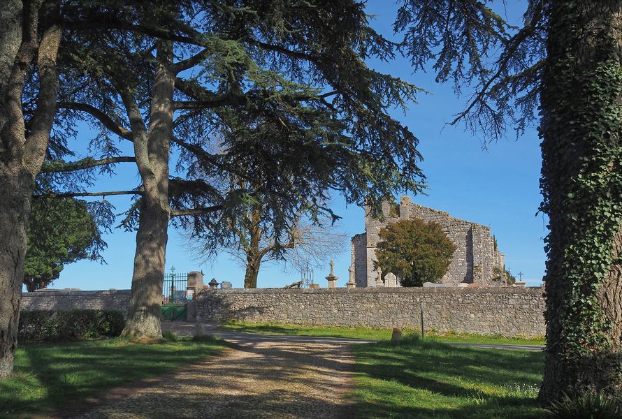 Le cimetière et l’Eglise St-Pierre de Cazaux