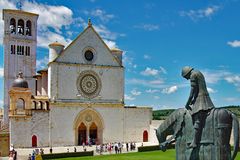 le clocher de la basilique saint françois d assise 