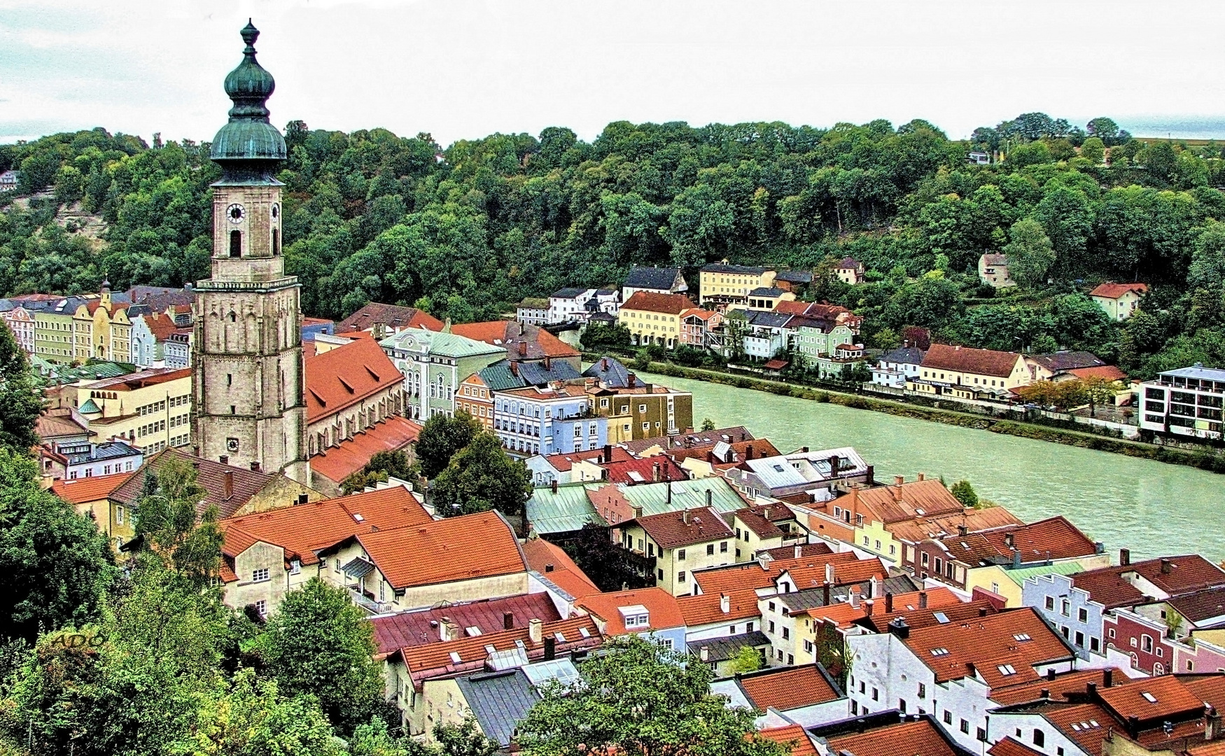 le clocher de l’église Saint-Jacob