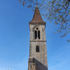 Le clocher décalé de l‘Eglise Saint-Vincent de Lamontjoie