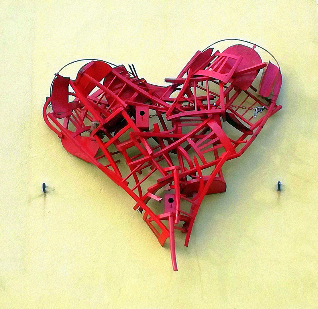 Le coeur de chaises ...