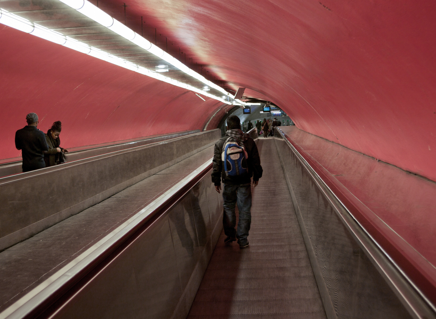 Le couloir ...fraise tagada.