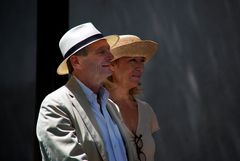 Le couple aux chapeaux 