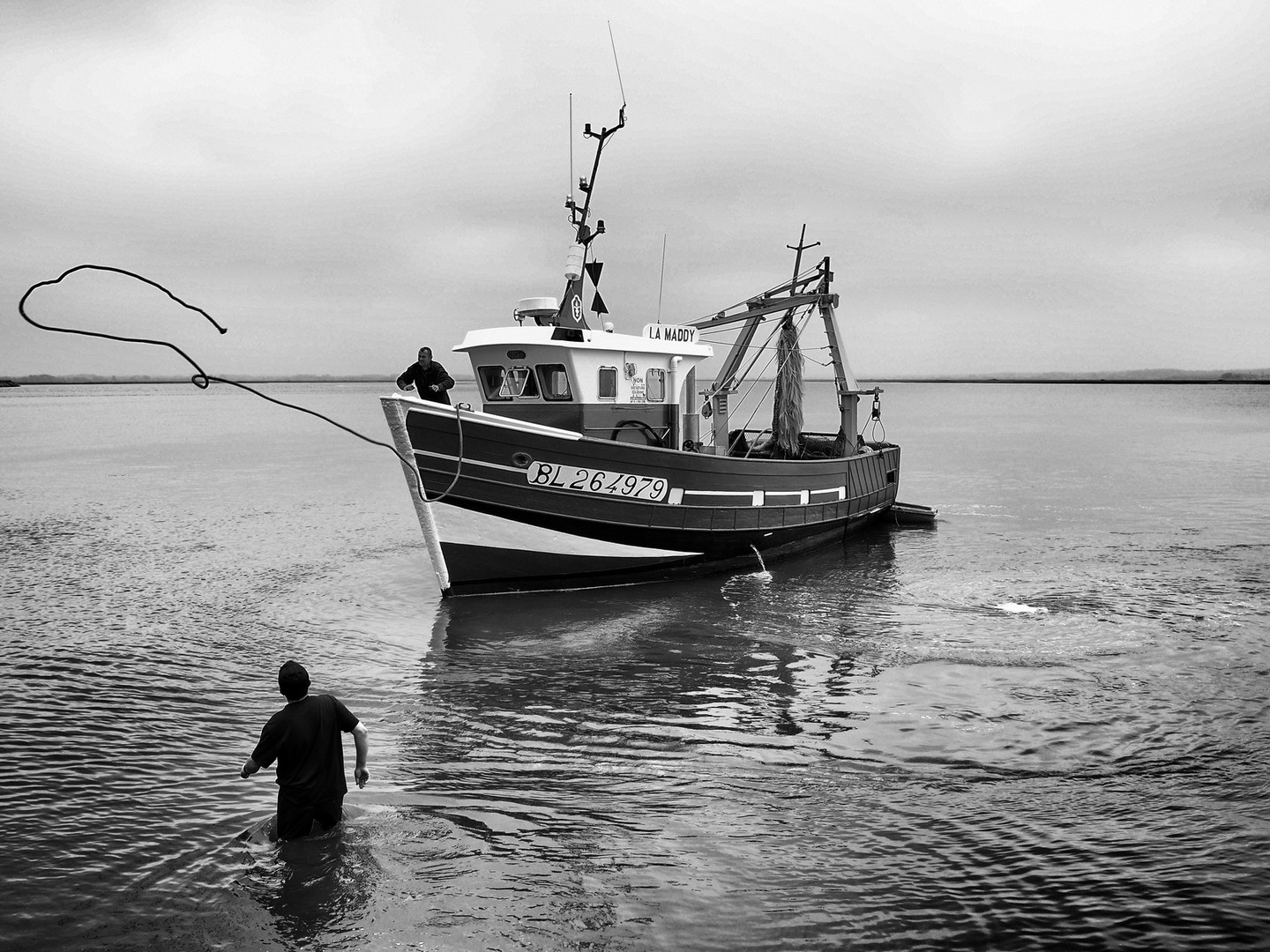 le crotoy.bateau en approche pour nettoyage