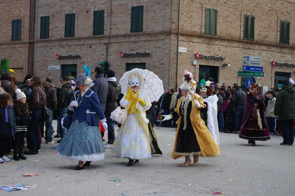 Le dame del carnevale.