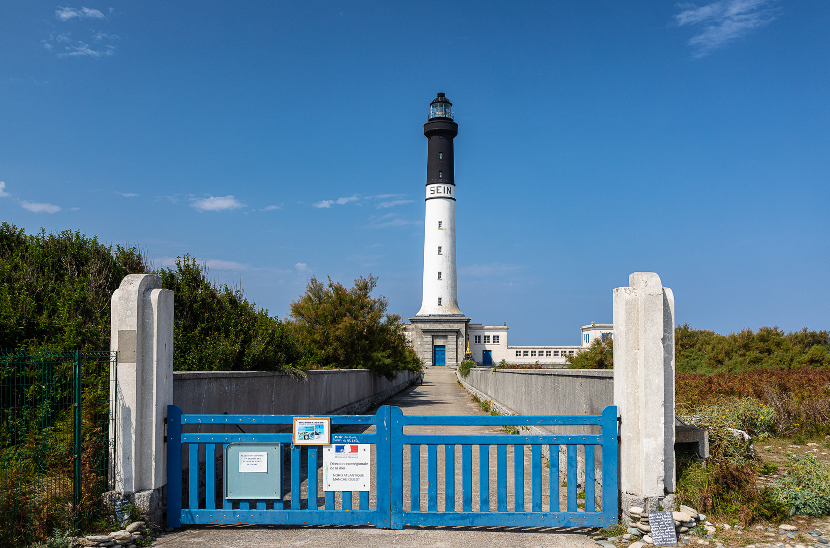 Île-de-Sein Phare de Goulenez