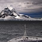 Le Diamant faisant route vers Port Lockroy, péninsule Antarctique