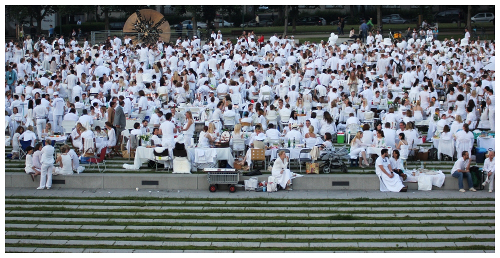 Le Diner En Blanc (1) ---