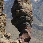 le doigt de Dieu en 1 plan et le TEIDE en 2 plan ( îles canaries ténérif )