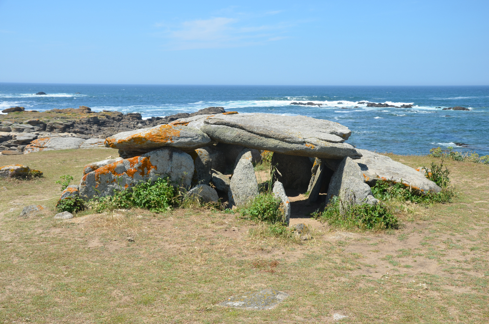 Le dolmen de la Planche à Pouare (Île d'Yeu)