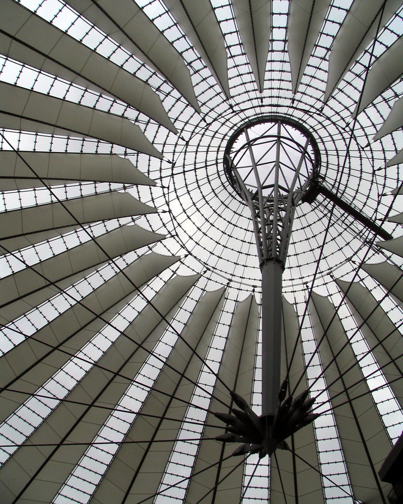Le dôme du bâtiment Sony à Berlin - ‘7‘
