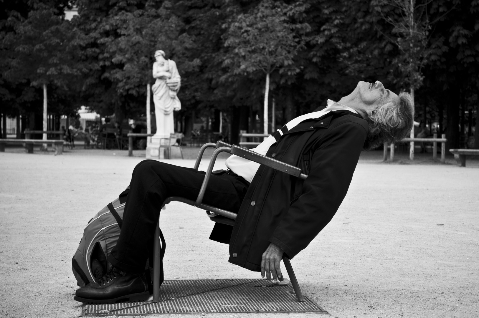 Le dormeur des tuileries