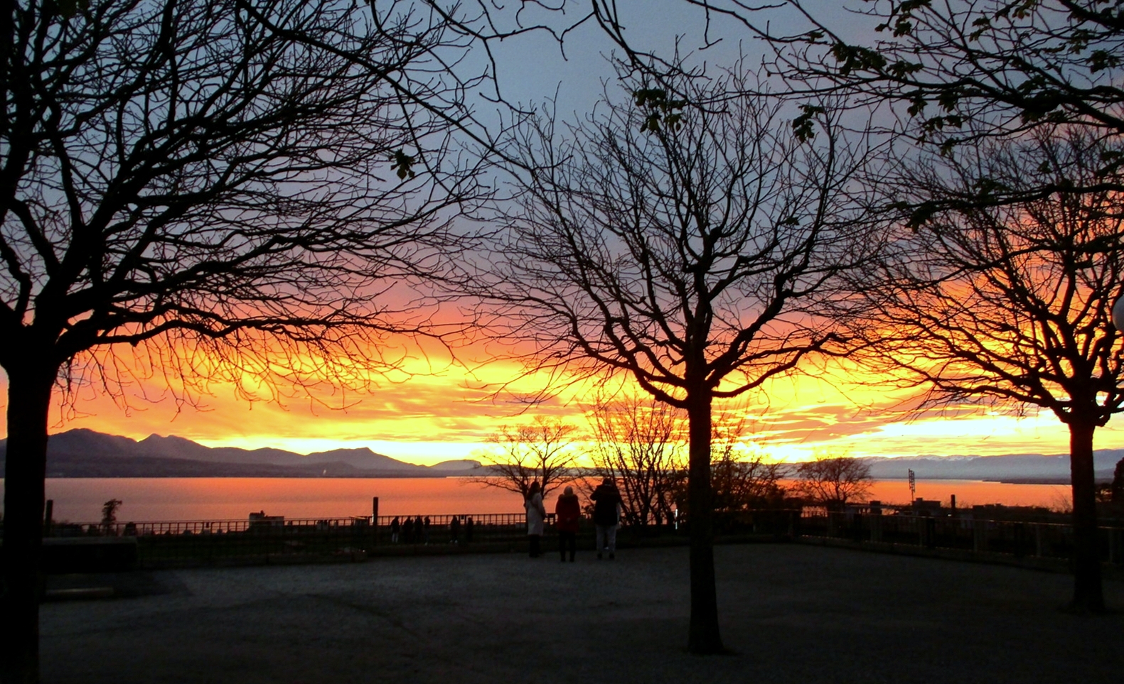 le feu au lac.....