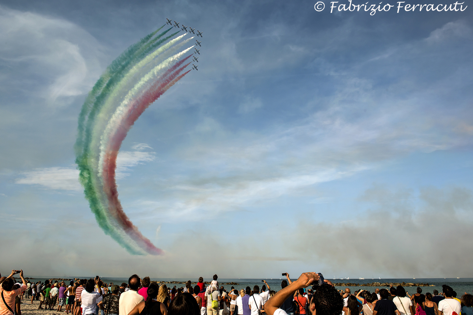 LE FRECCE TRICOLORI AL LIDO DI FERMO