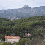 le garlaban et le prieuré de saint de garguier 