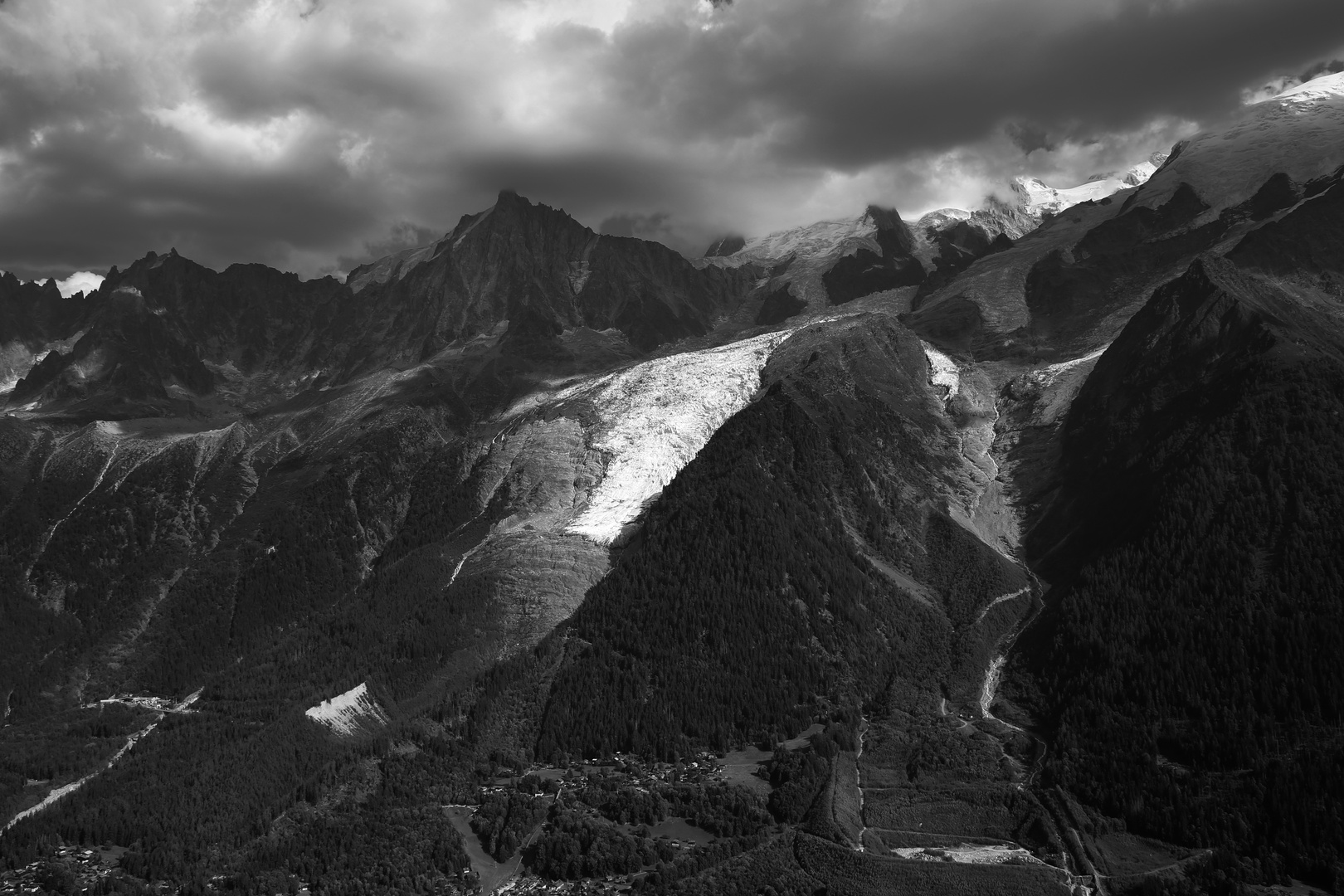 Le Glacier Des Bossons / Chamonix