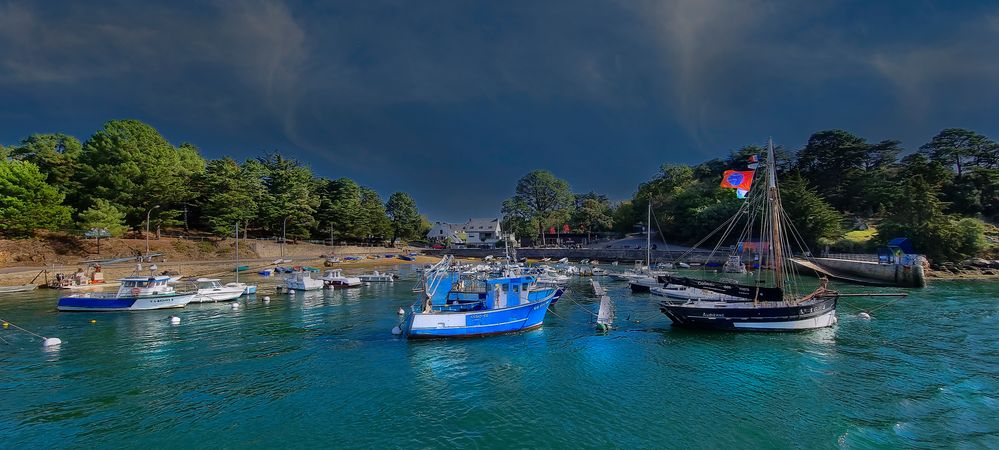 Le golfe sous ciel d'orage