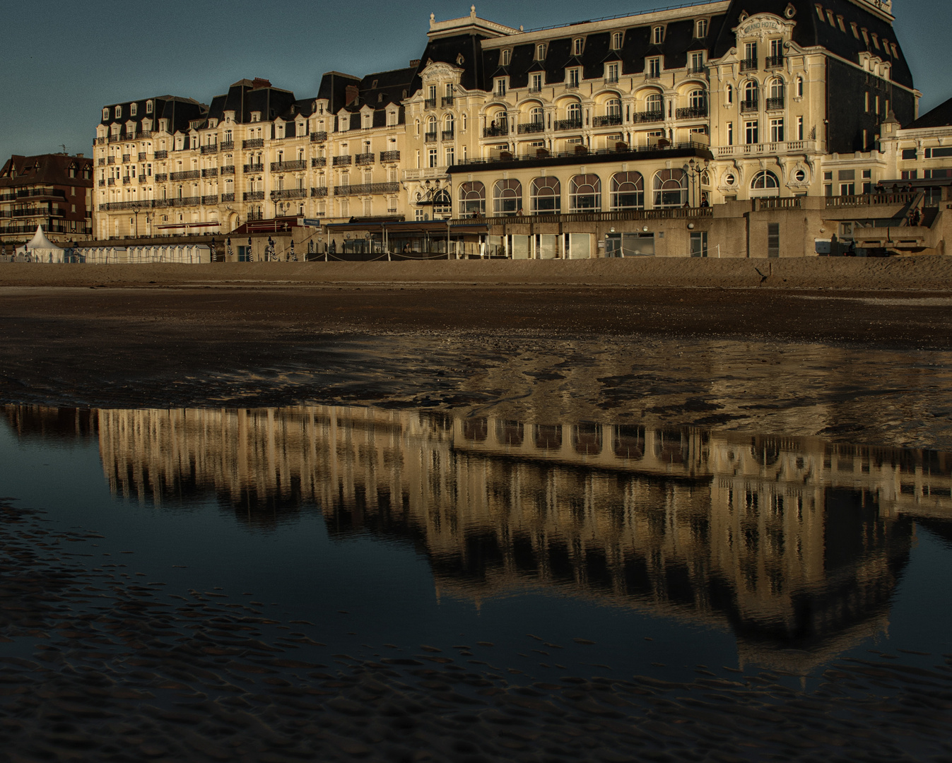 Le Grand Hotel - Cabourg