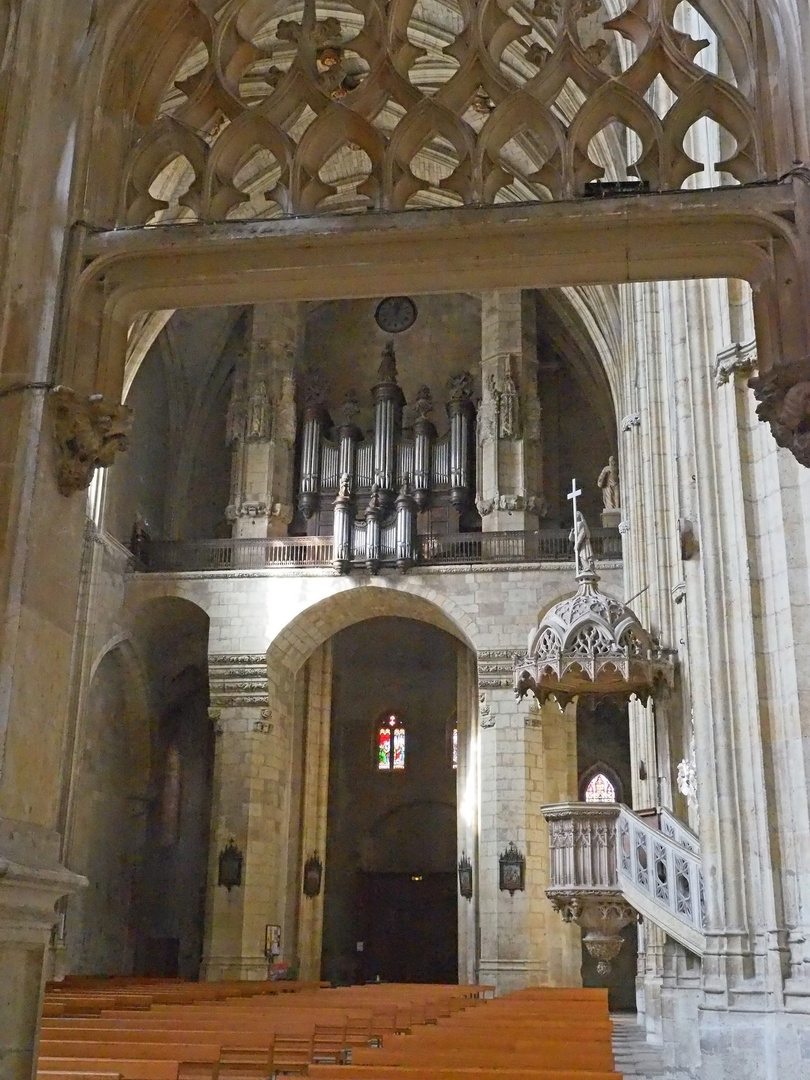 Le Grand Orgue vu du déambulatoire